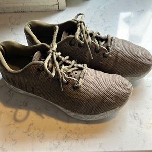 Unisex NOBULL green workout shoes